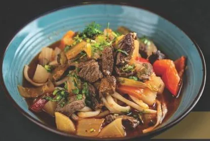 Лагман с говядиной и овощами